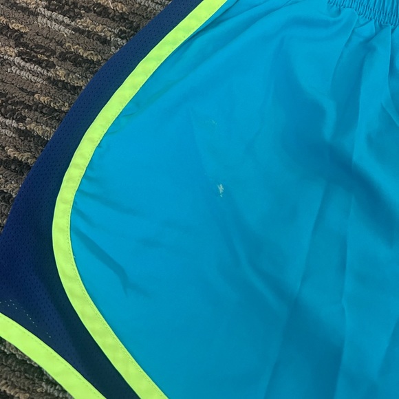 Women's Nike Tempo Running Shorts Blue/ Green Size Medium - Picture 3 of 5
